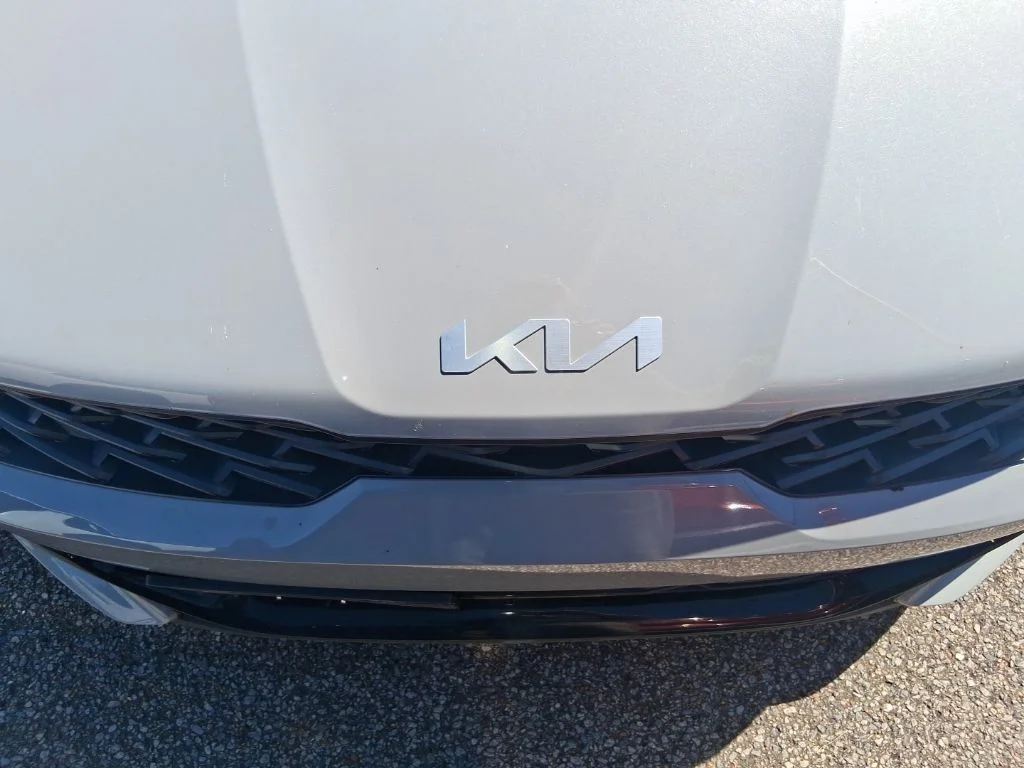 Used 2023 Gray Kia GT-Line image 3