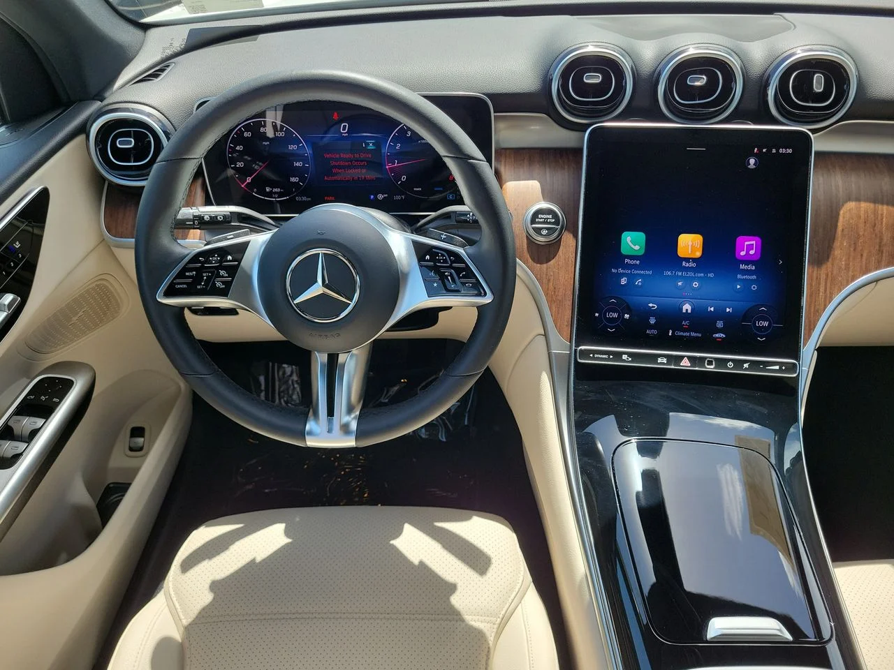Used 2026 White Mercedes-Benz GLC 300 image 15