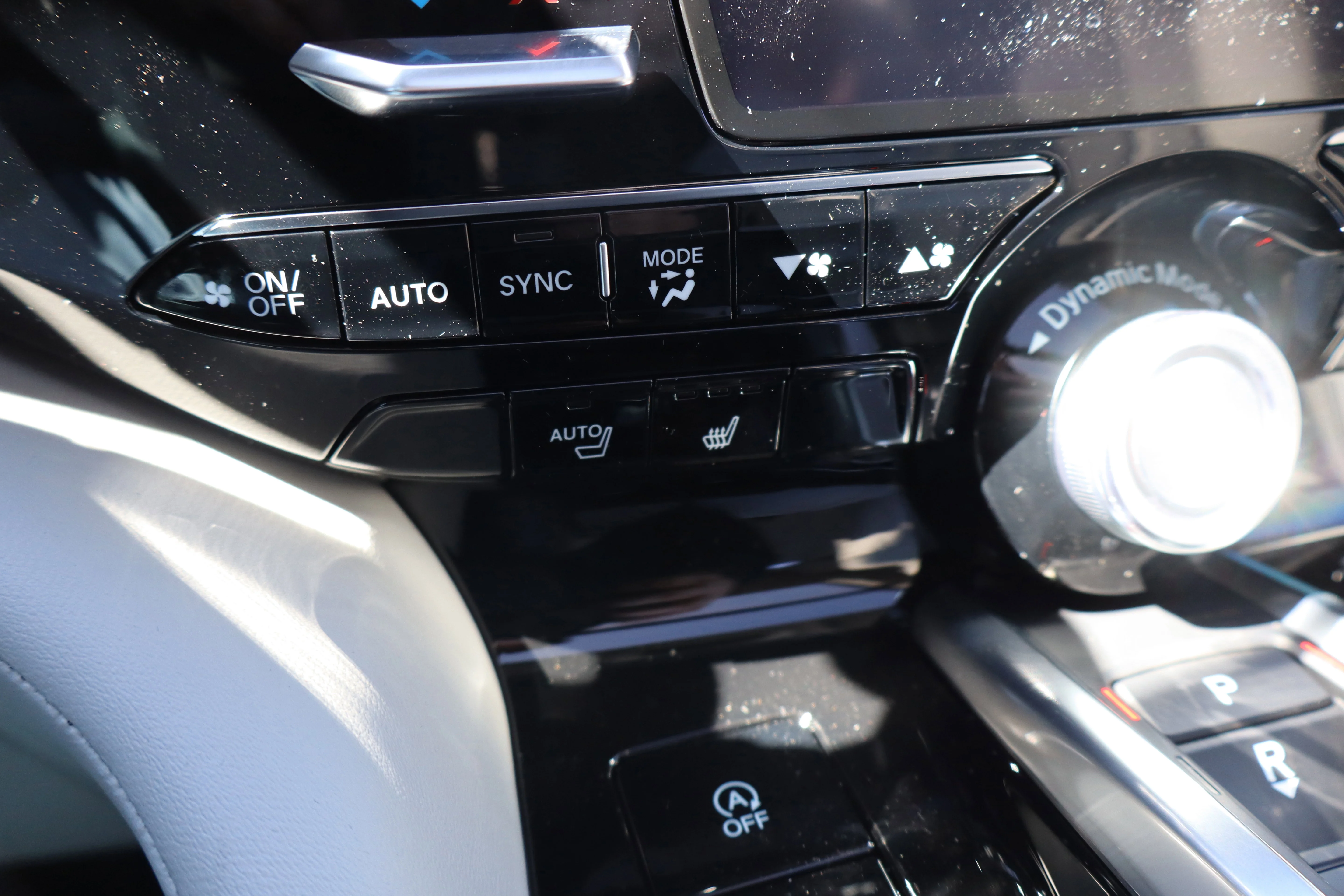 New 2026 Solar Silver Metallic Acura w/Technology Package image 17
