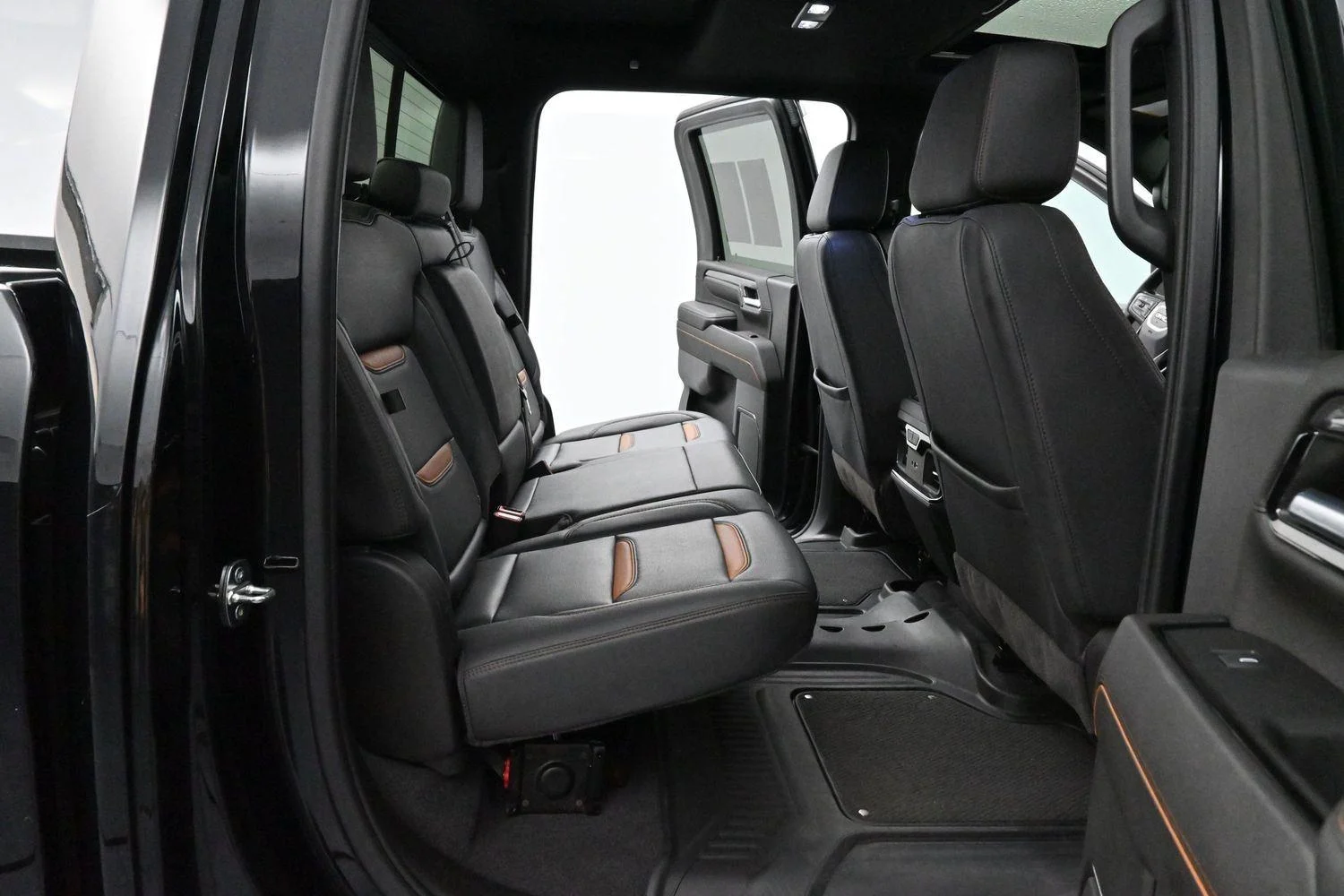 Used 2024 Onyx Black GMC AT4 image 34