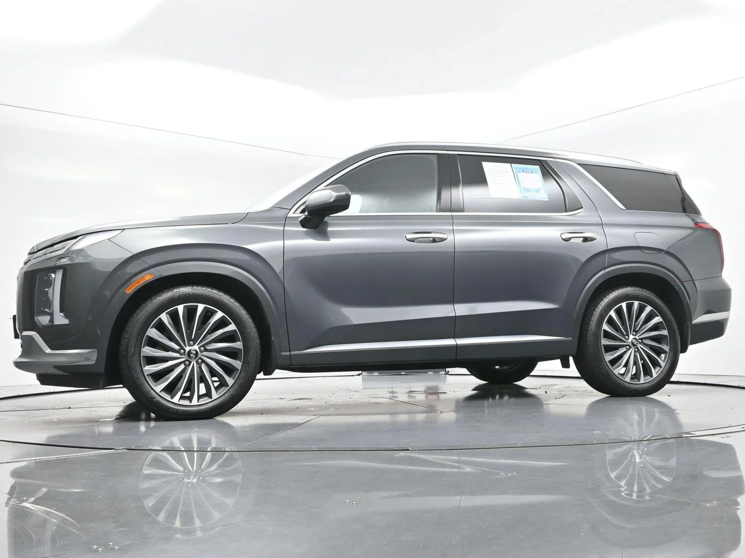 Used 2023 Steel Graphite Hyundai Calligraphy image 53