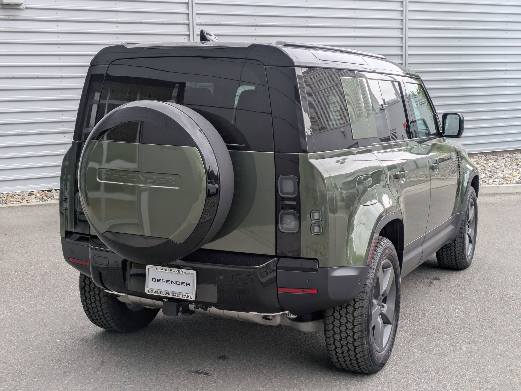 New 2026 Woolstone Green Land Rover P300 S image 5