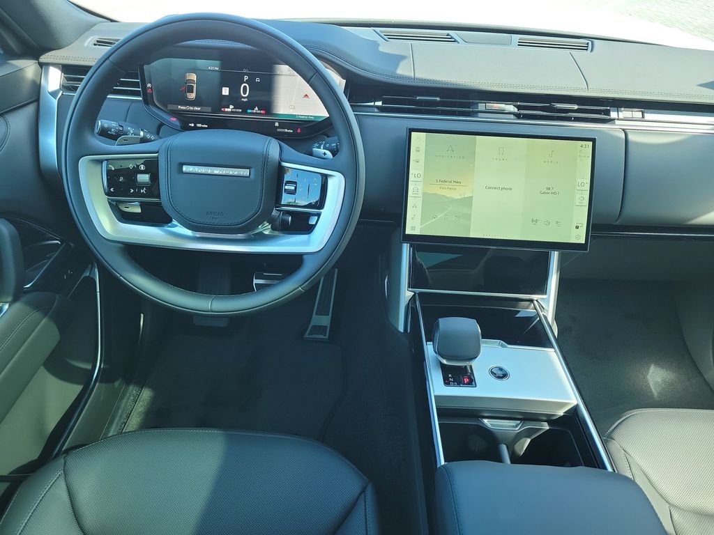 New 2026 Fuji White Land Rover SE image 18