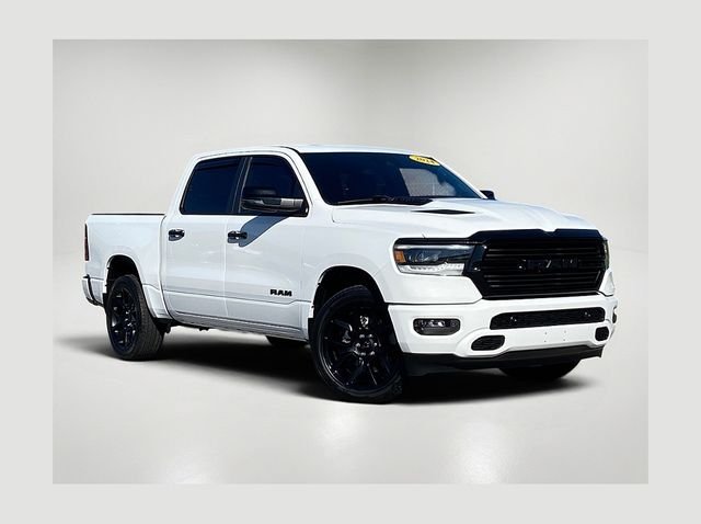2024 RAM 1500 Laramie 4x4 Crew Cab 5'7's photo