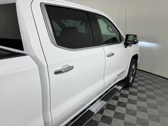 New 2026 Summit White GMC SLT image 9