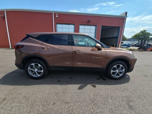 Used 2023 Copper Bronze Metallic Chevrolet 2LT image 11