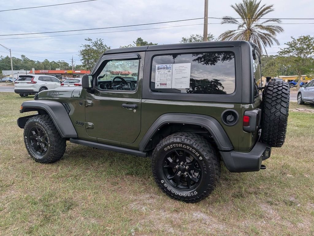 Used 2022 Green Jeep Willys image 5