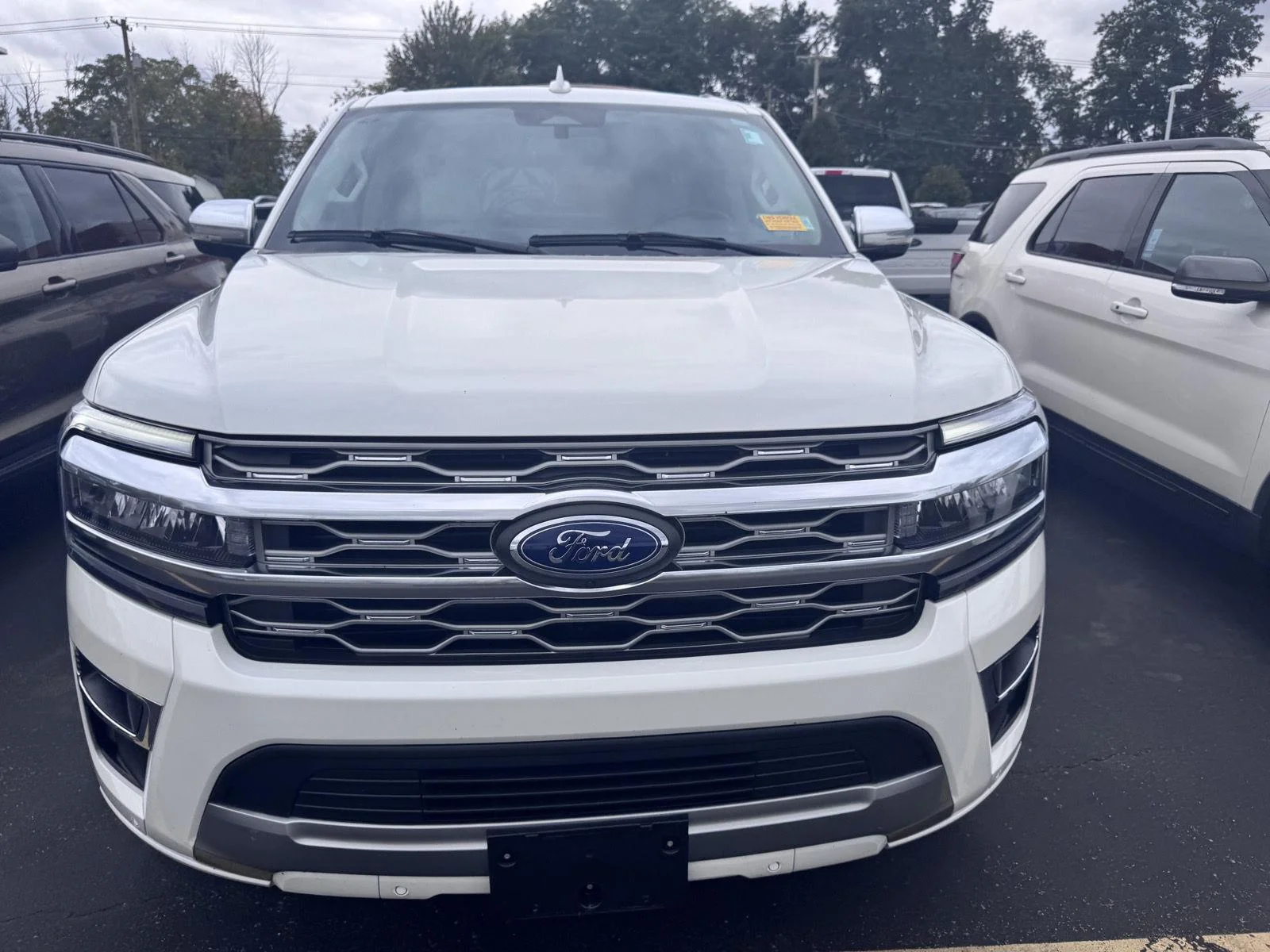 Used 2024 Star White Metallic Tri-Coat Ford Platinum image 2