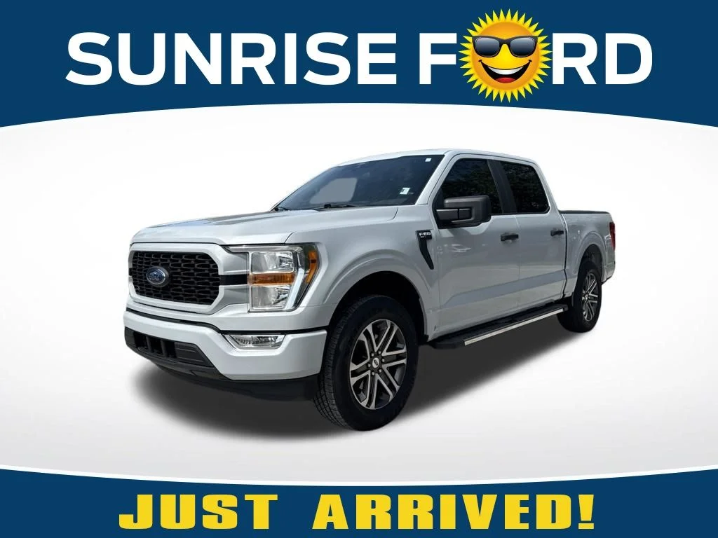 Used 2022 White Metallic Ford XL image 1