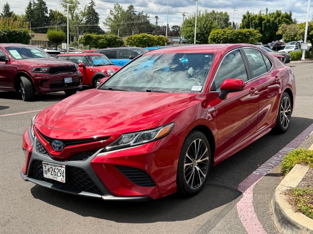Used 2020 Red Toyota SE image 3
