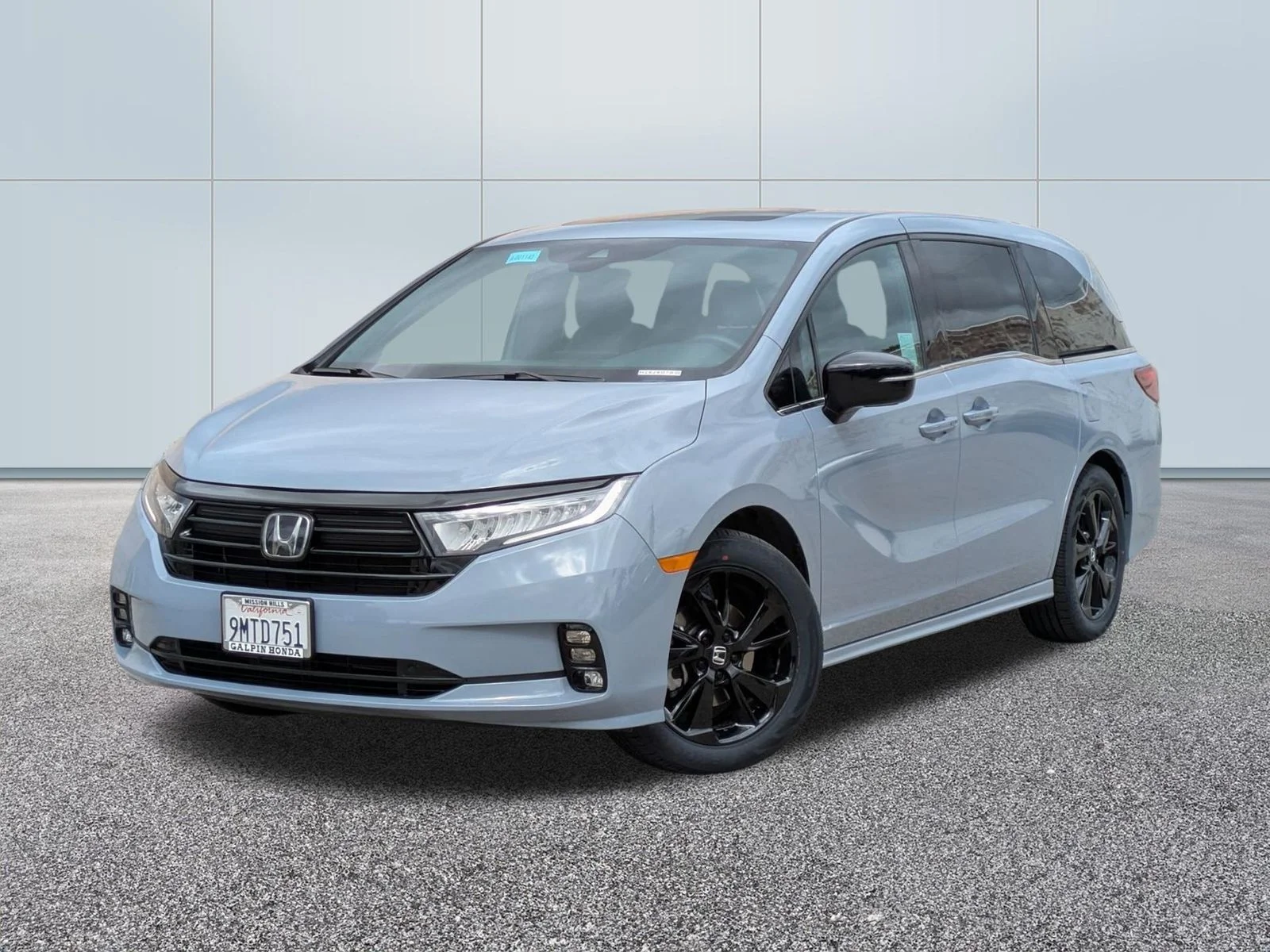 2024 Honda Odyssey SPORT's photo