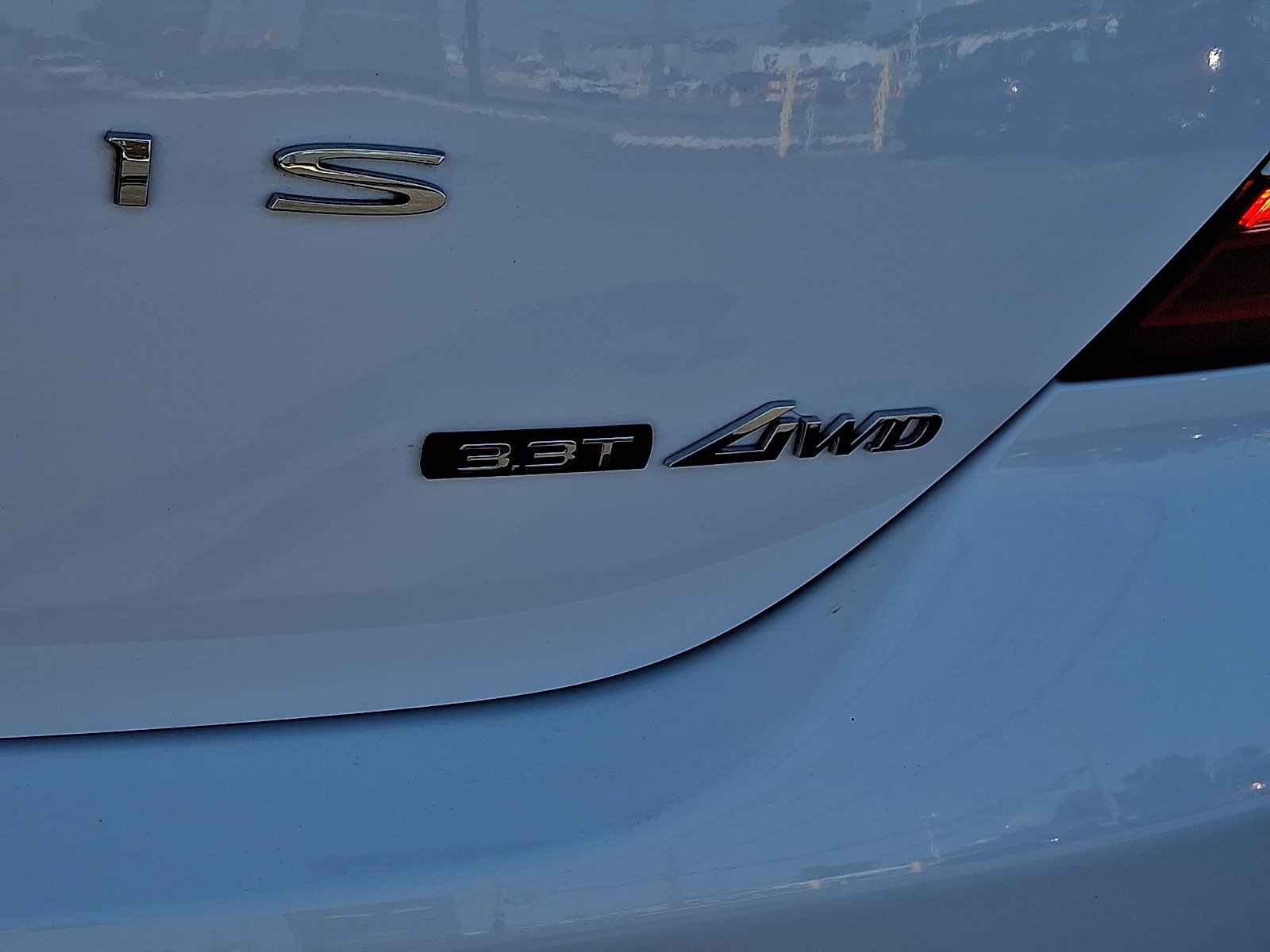 Used 2023 Alta White Genesis 3.3T image 31