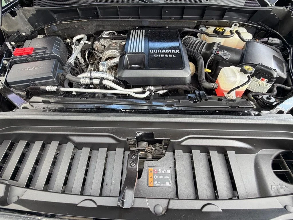 Used 2022 Black GMC Elevation image 7