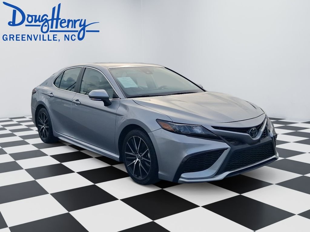 Used 2023 Silver Toyota SE image 7