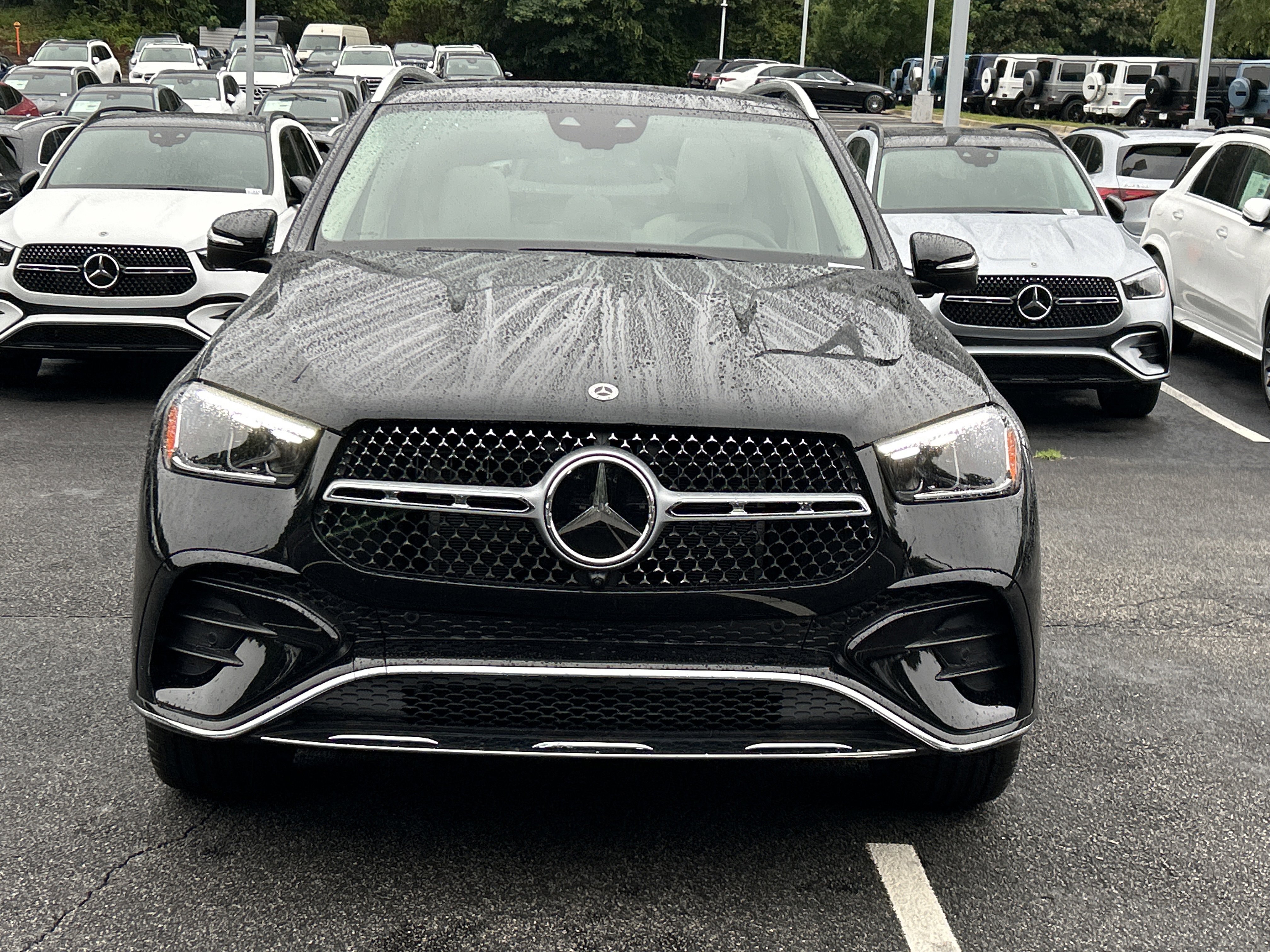 New 2026 Obsidian Black Metallic Mercedes-Benz GLE 450 4MATIC® SUV image 3