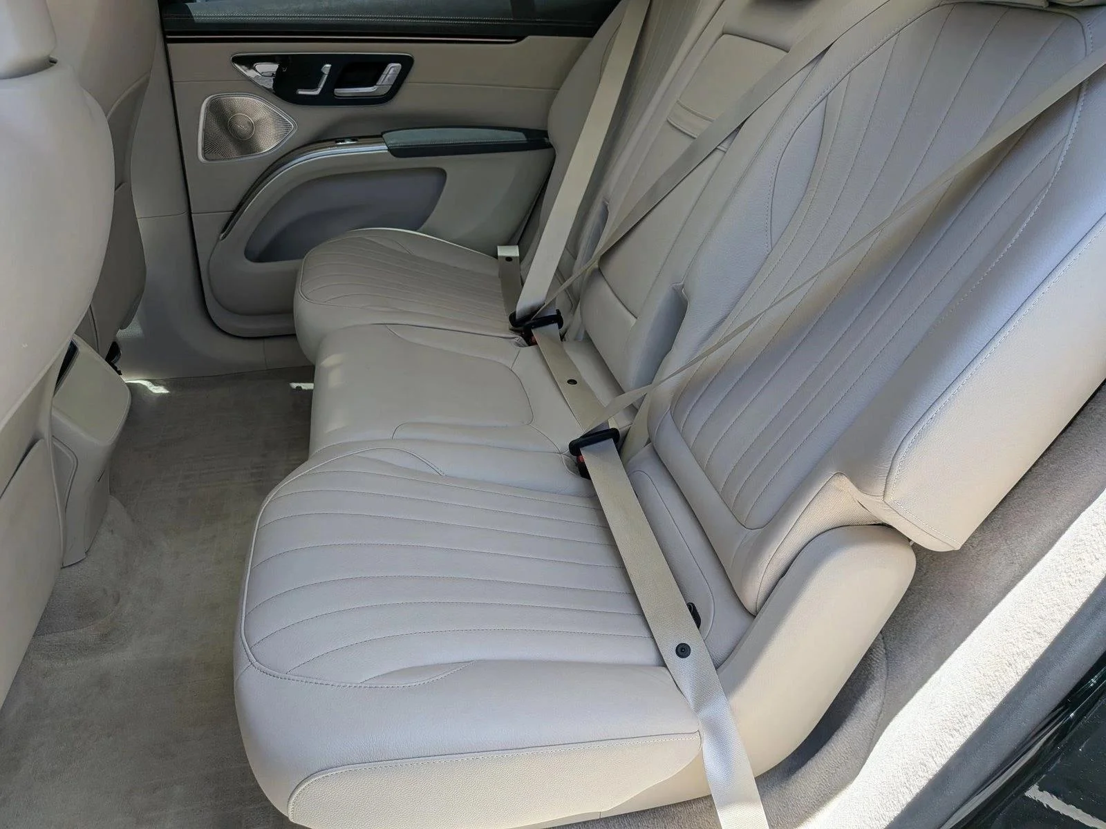 Used 2023 Obsidian Black Metallic Mercedes-Benz EQS 450 image 16