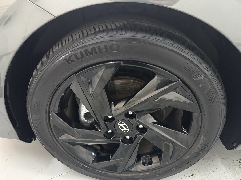 Used 2026 Gray Hyundai SEL Sport image 29