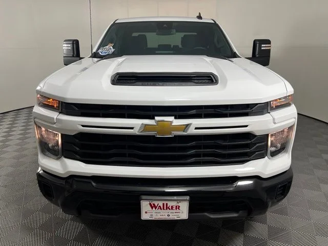 Used 2024 White Chevrolet Custom image 2