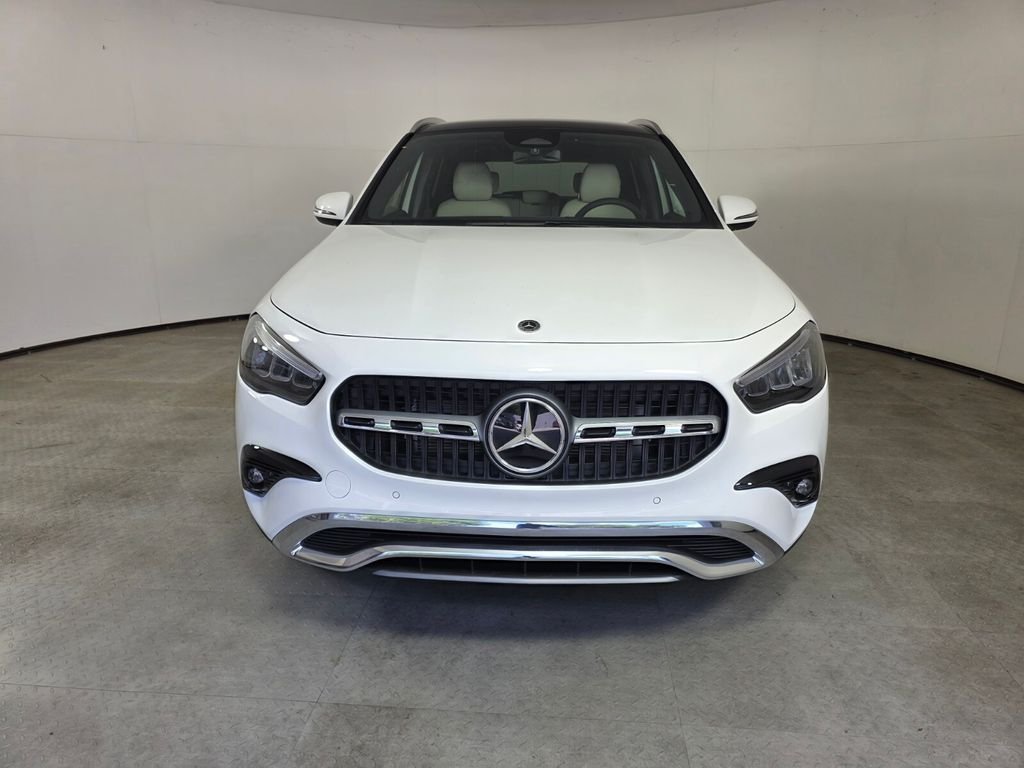 New 2026 Polar White Mercedes-Benz GLA 250 image 2