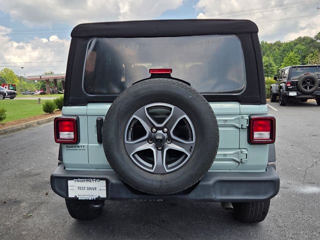 Used 2023  Jeep Sport S image 7