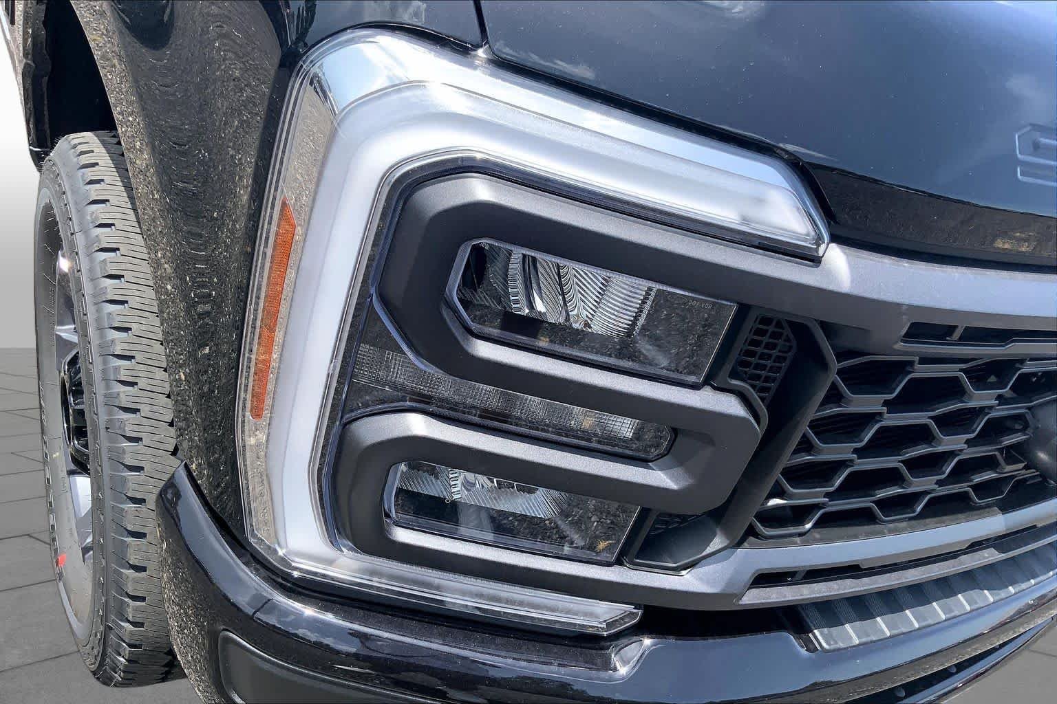New 2026 Agate Black Metallic Ford F-250® XL image 13