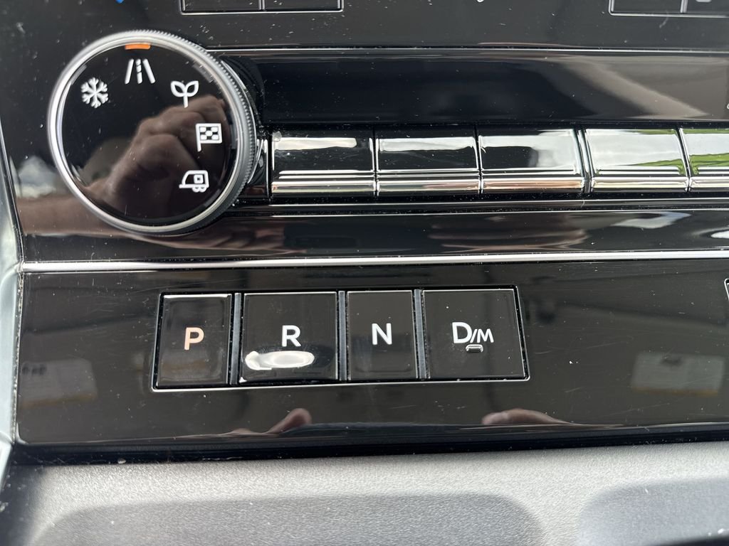 Used 2026 Blue Nissan Platinum image 23
