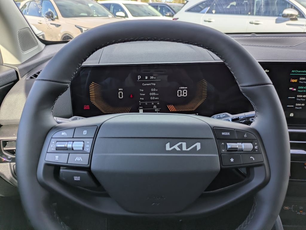 New 2026 Glacial White Pearl Kia LX image 27