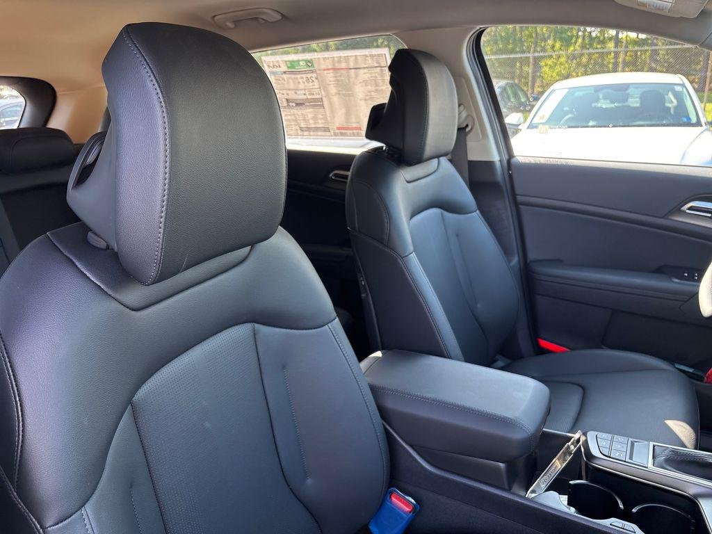 New 2026 Gravity Gray Kia EX image 29