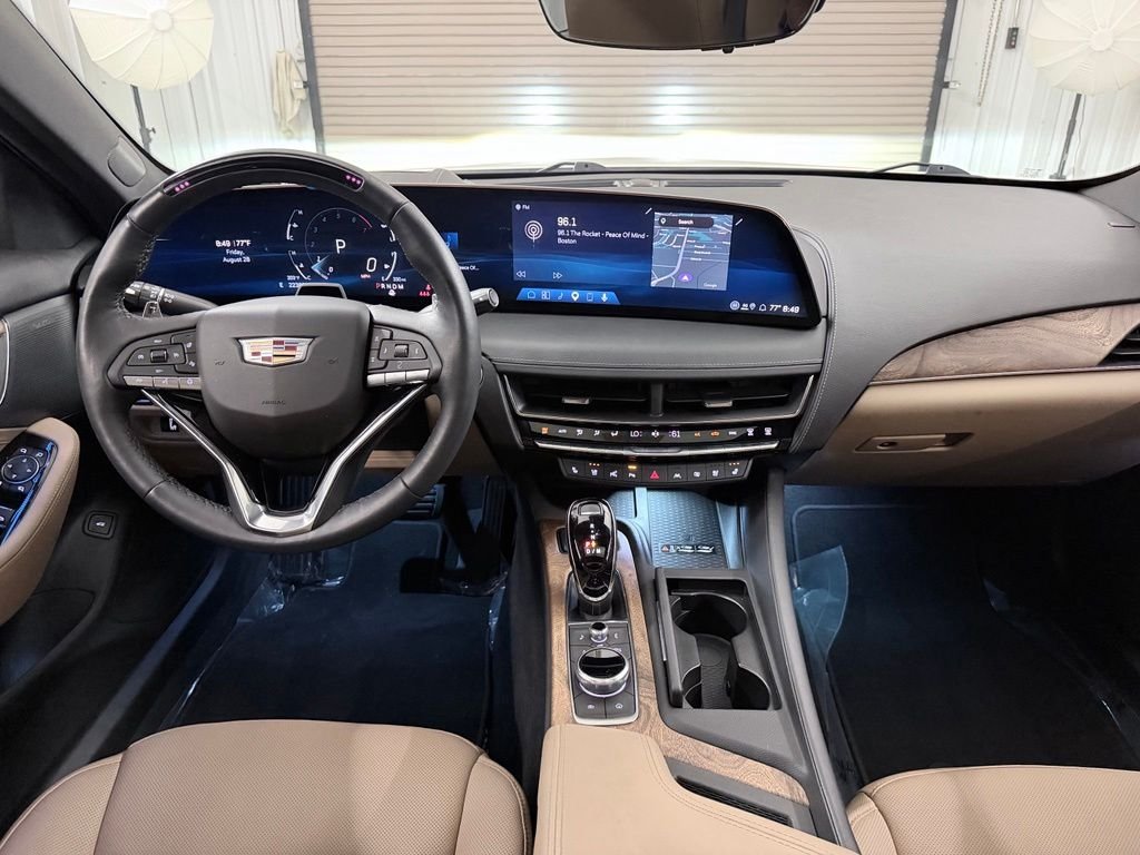 Used 2025 White Cadillac Premium Luxury image 28