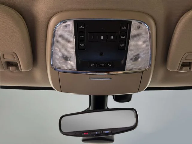 Used 2017 Black Jeep Overland image 37