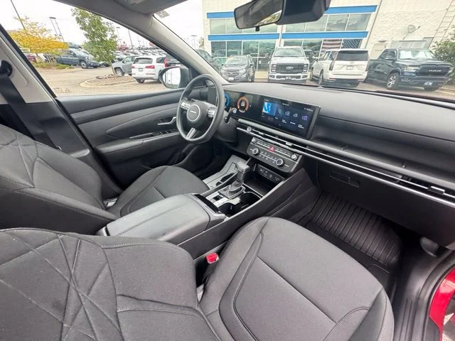 Used 2025 Red Hyundai SE image 25