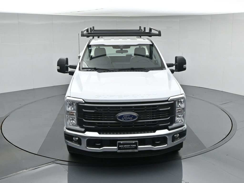 New 2026 Oxford White Ford XL image 39