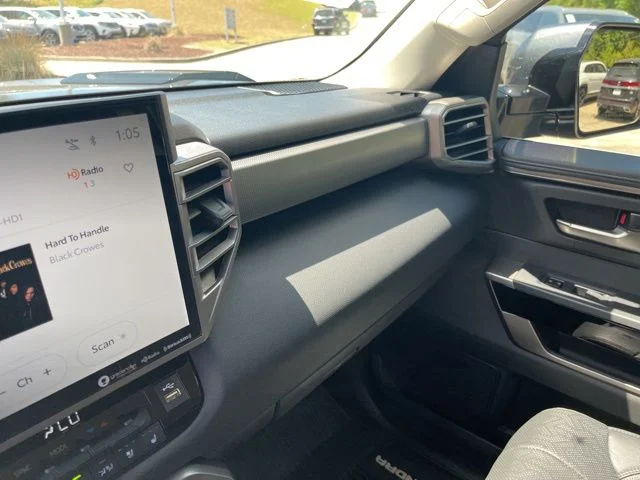 2024 Toyota Tundra Limited - Photo 28