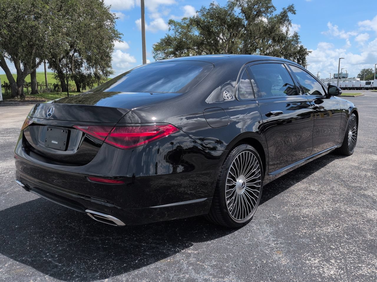 Used 2023 Obsidian Black Mercedes-Benz Maybach S 680 image 5