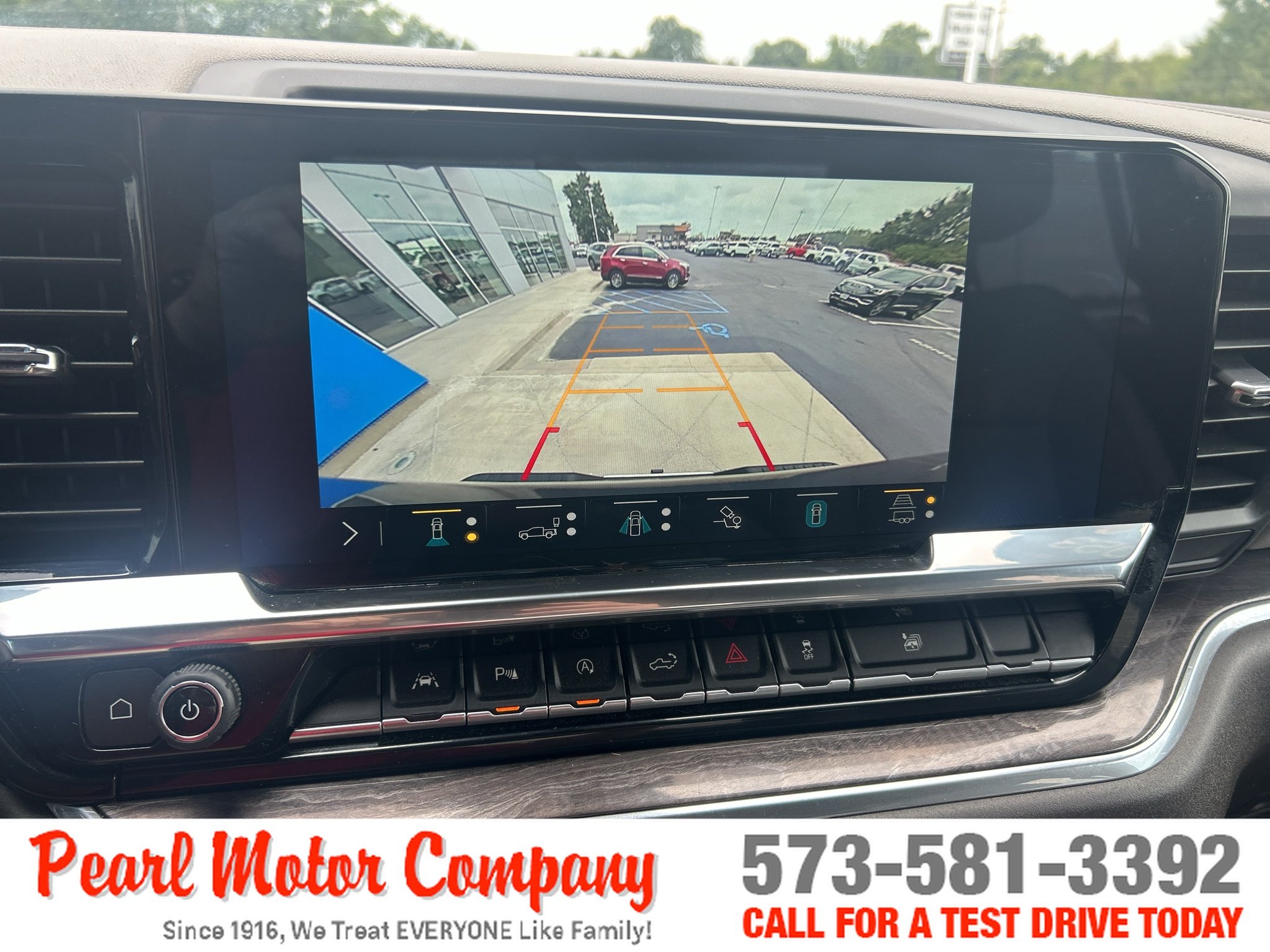 2023 Chevrolet Silverado 1500 LTZ - Photo 17