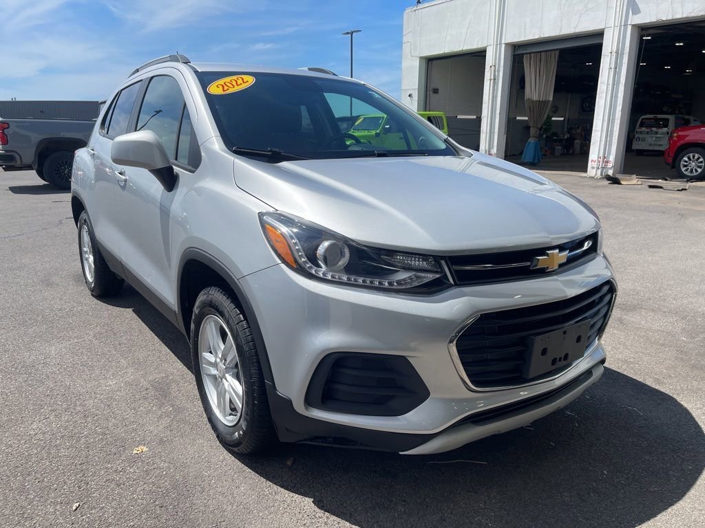 2022 Chevrolet Trax LT AWD's photo