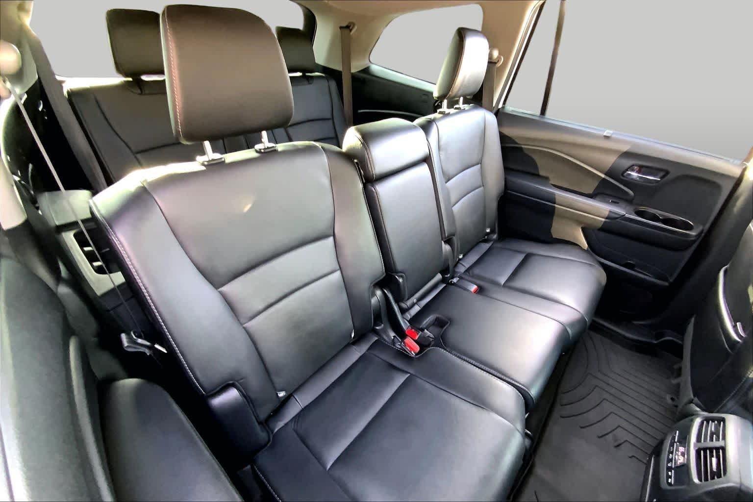 Used 2021 Platinum White Pearl Honda EX-L image 19