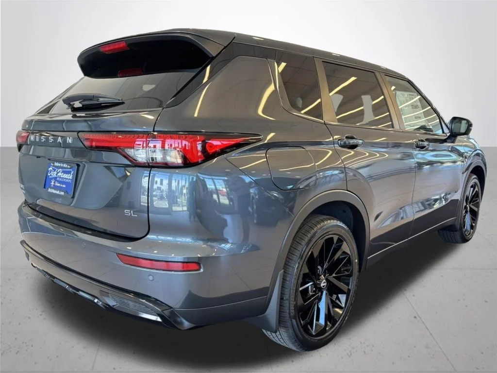 New 2026 Gray Nissan SL image 7
