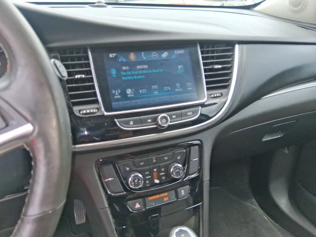 Used 2017 White Buick Essence image 12
