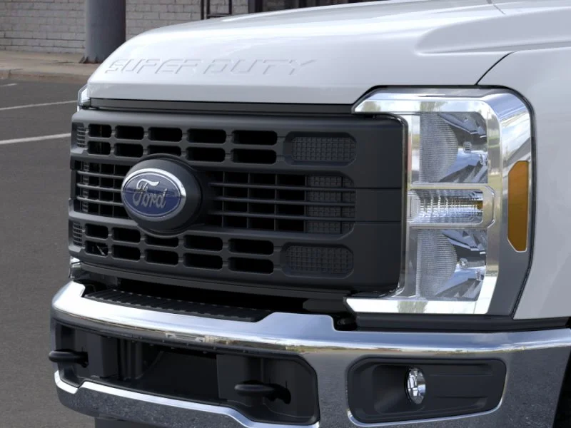 New 2026 Oxford White Ford F-250® XL image 65