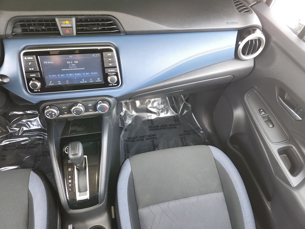 Used 2025 Silver Nissan 1.6 SV image 17