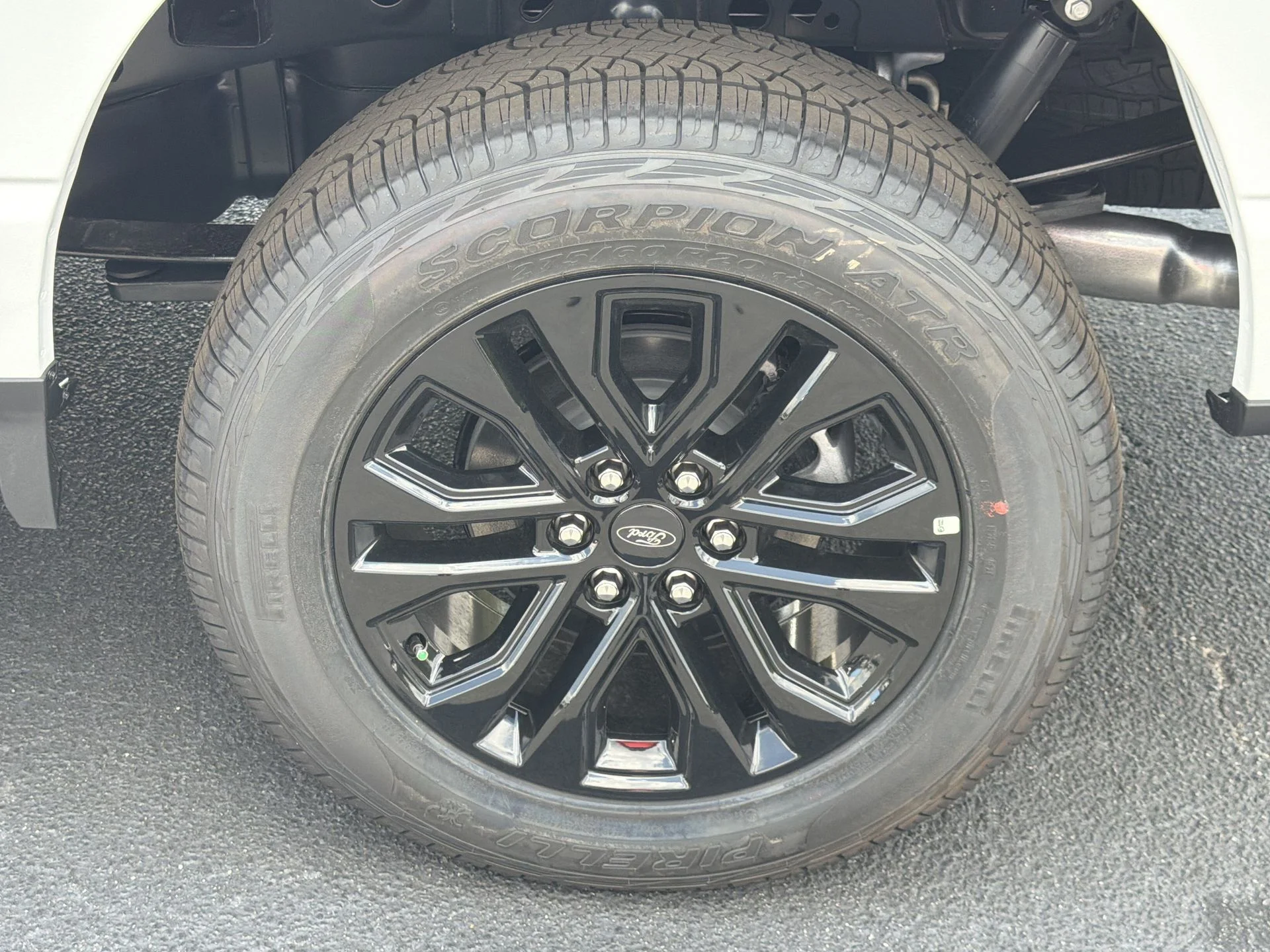 New 2026 Oxford White Ford XLT image 34