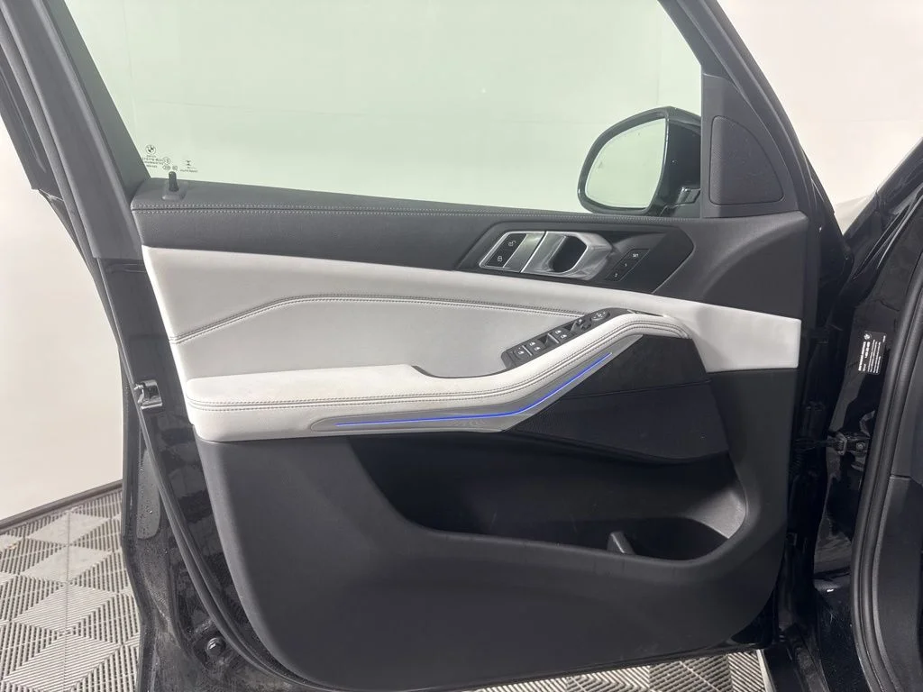 Certified Used 2023 Black BMW xDrive40i image 10
