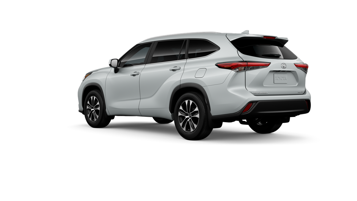 New 2026 Wind Chill Pearl Toyota XLE image 6