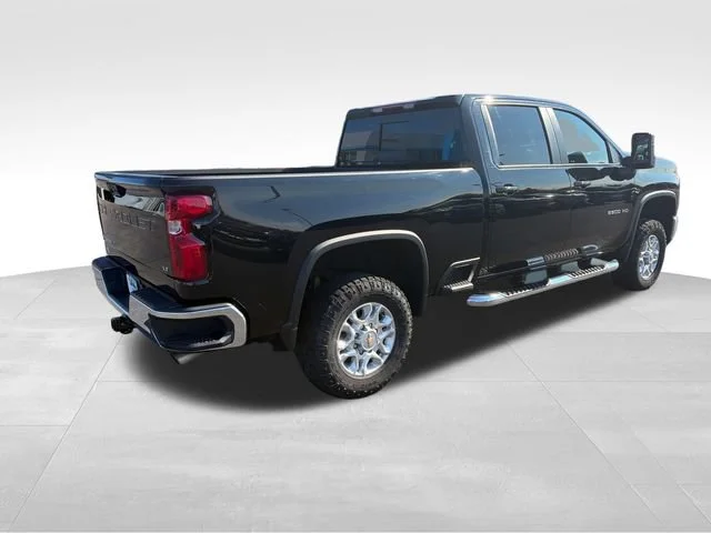 Used 2024 Black Chevrolet LT image 6