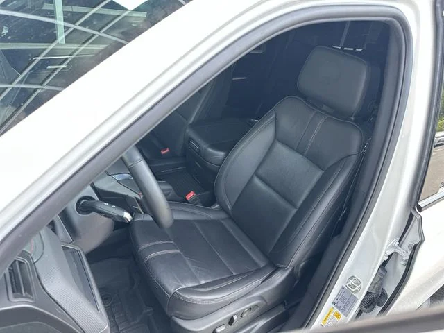 Used 2025 Beige Chevrolet RST image 12