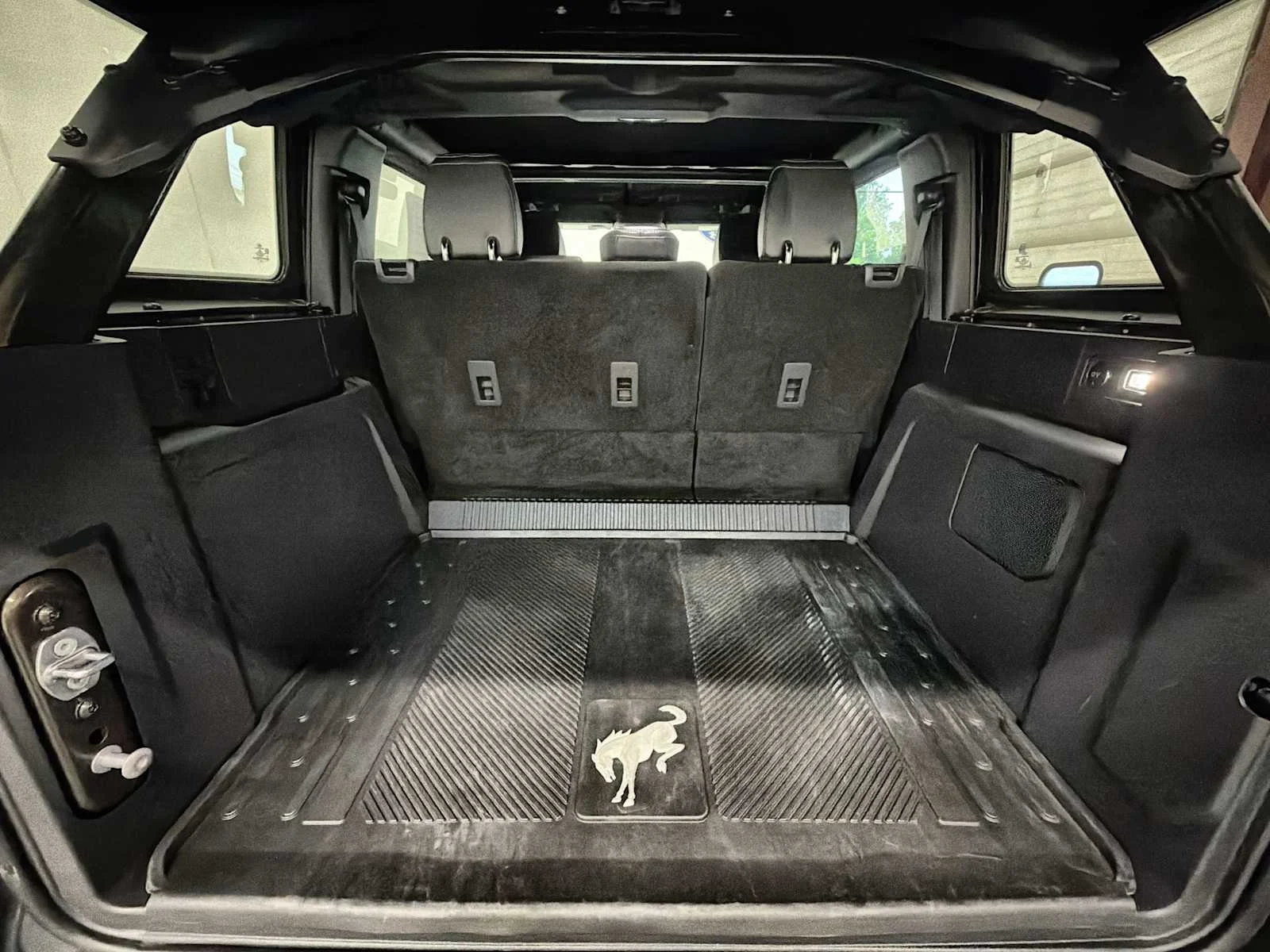 Used 2024 Shelter Green Metallic Ford Raptor image 20