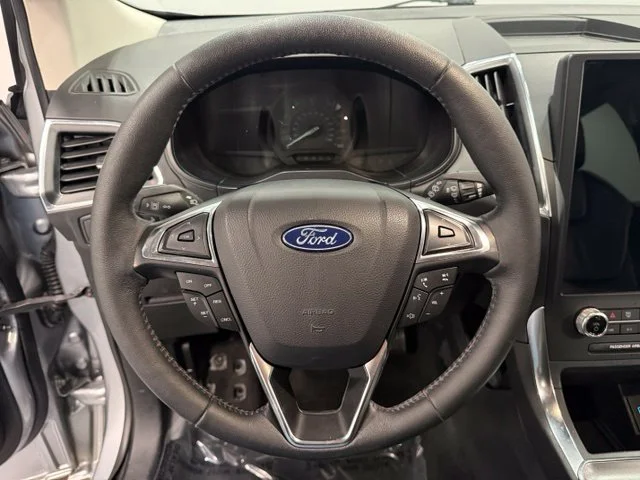 Used 2022 Silver Ford Titanium image 17