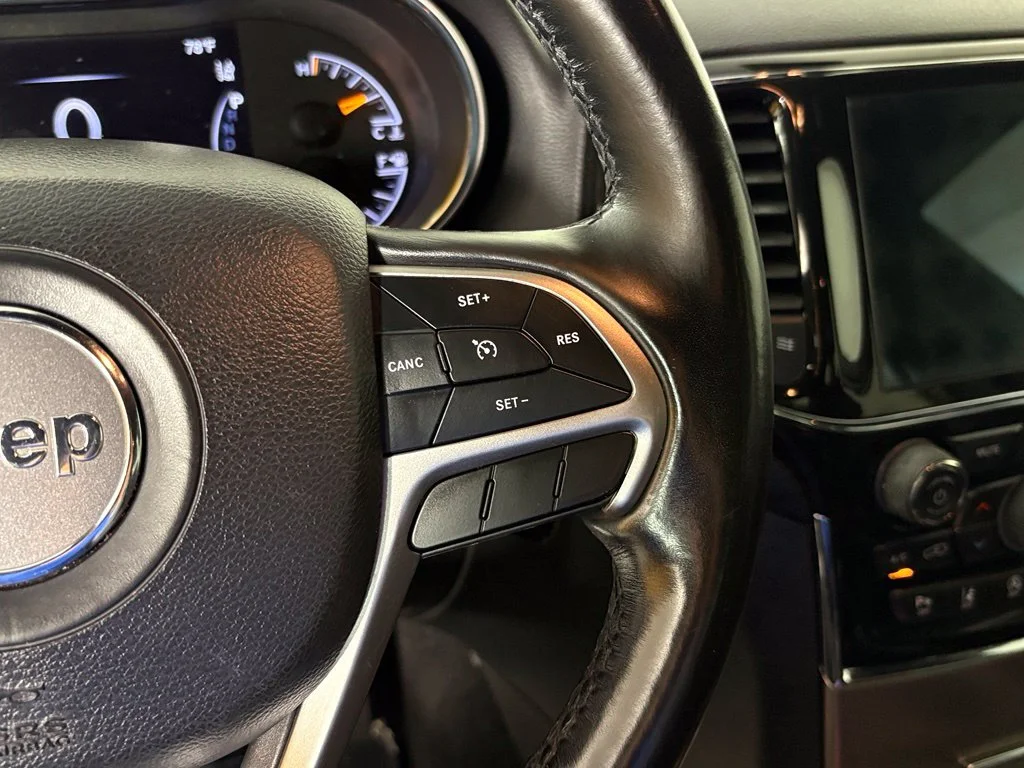 Used 2021 Silver Jeep Laredo X image 21