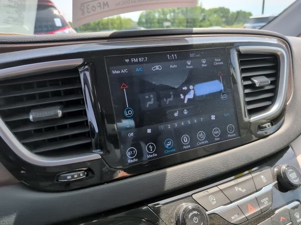 2018 Chrysler Pacifica Touring L Plus - Photo 22